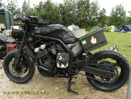 extreme yamaha fazer motorcycle