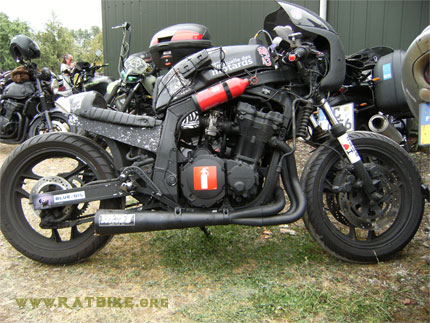 extreme suzuki gsxr 1100