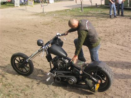 kickstarting shovelhead