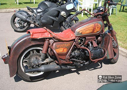 Honda Goldwing in the style of a pre-war Indian Four