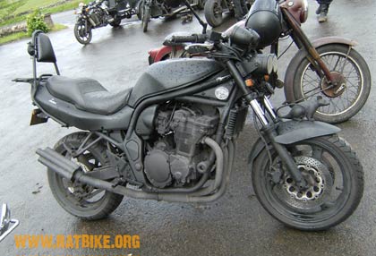 matte black suzuki bandit