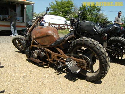 Honda CBR600 Trellis Frame Rust Paint