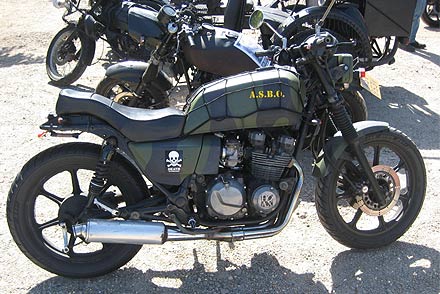 Kawasaki 550 camouflage paintjob