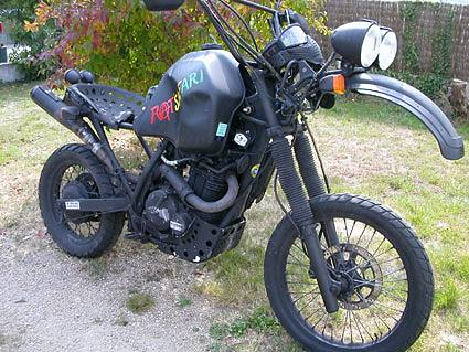 suzuki dr 750