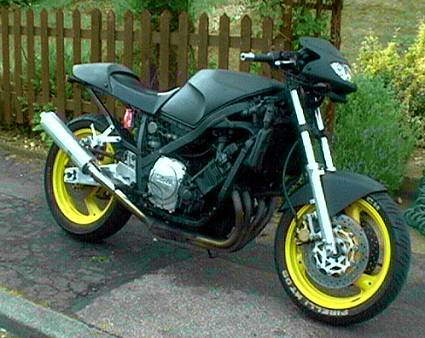 Yamaha FZ750 Street Fighter