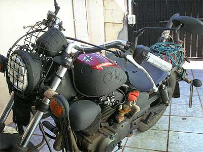 1999 Yamaha Virago front/side view