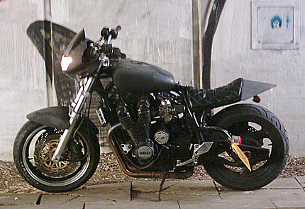 side view of yamaha streetfighter