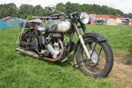 side view of 1951 Norton Ratbike