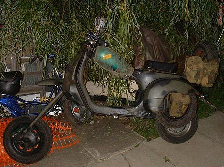 VesBretta survival scooter - side view