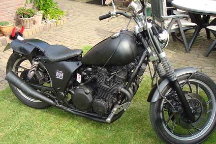 yamaha xj750 ratbike bobber