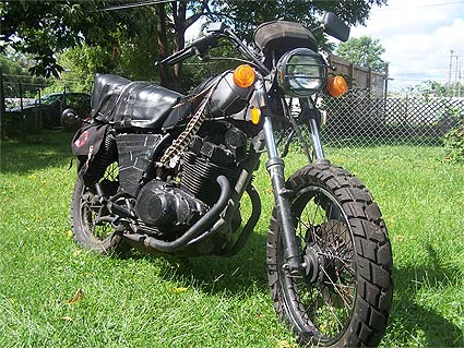 Suzuki GS250 Motorcycle