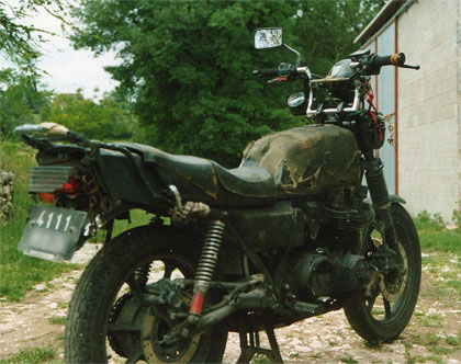 750 kawasaki motorbike